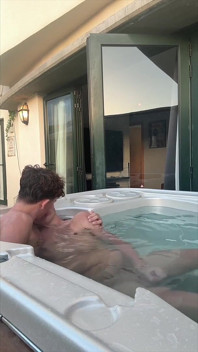 Mladá 18letá Twinks šuká a dělá nepořádek
