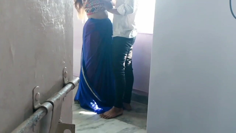 Fantacycutting: 年轻的学生男孩性交大学女士