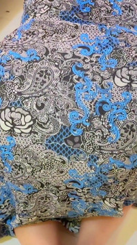 Büyük götlü seksi desi hizmetçi yatağın altında sıkıştı