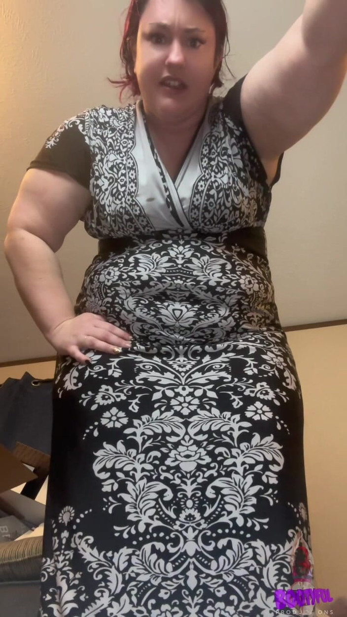 BellaBlast: Lik mijn reet, teef Joi