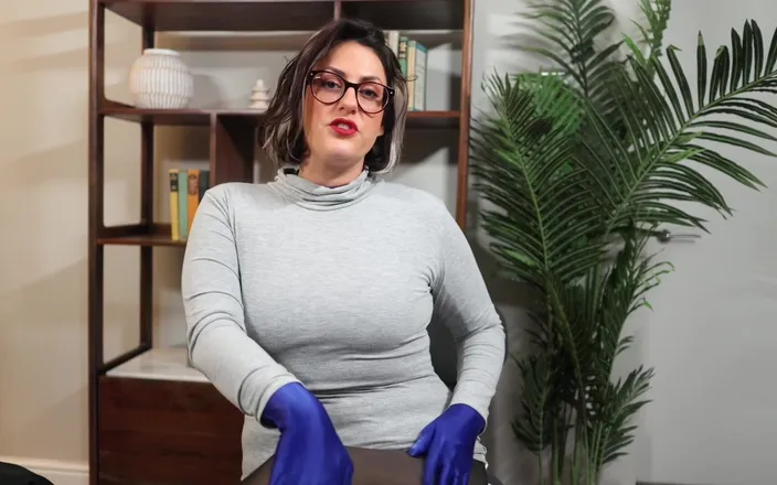 Countess diamond: Tight Clothing Fetish Exposure