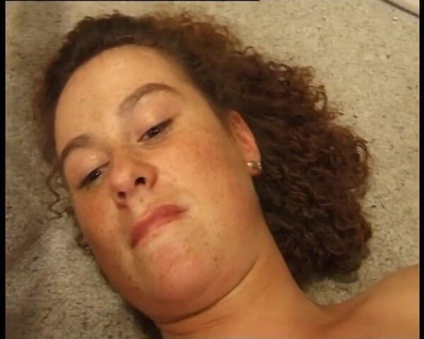 YOUR FIRST PORN: Handwerker Petra Macht Heisse duraklatıyor - zanaatkar Petra ateşli bir mola...