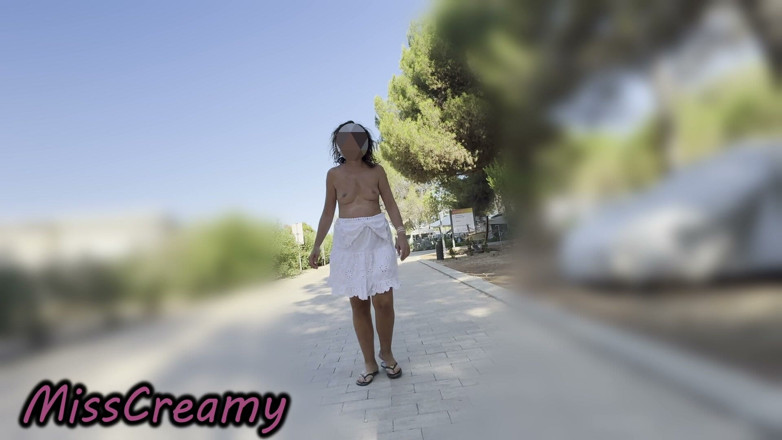 Miss Creamy: Exhibitionistische Lehrerin Riskante Titten Blankziehen, Gehen Sie Auf Öffentlichen Straßen in...