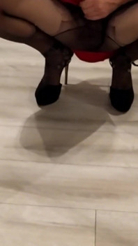 Cum for Feet on Pantyhose