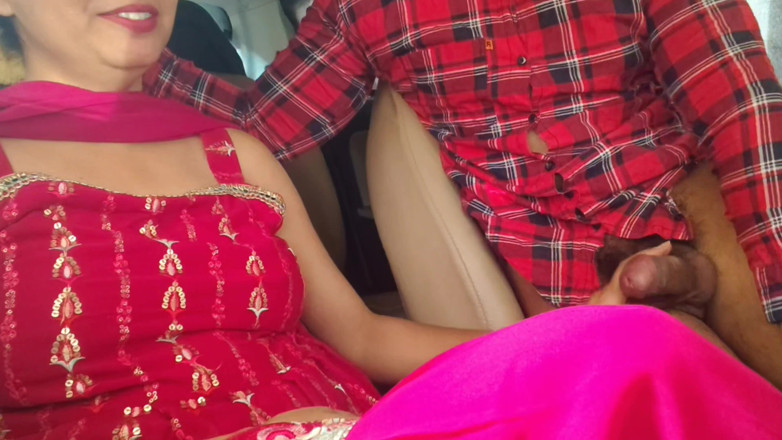 Hornycouple149: Чудовий різдвяний подарунок насиченому чорному члену другу Саари з benifits