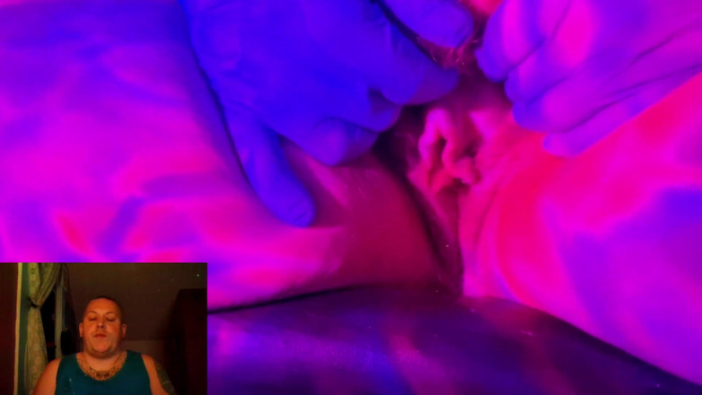 SoftBakedAfterDark: Finger jävla reagerar på min egen porr