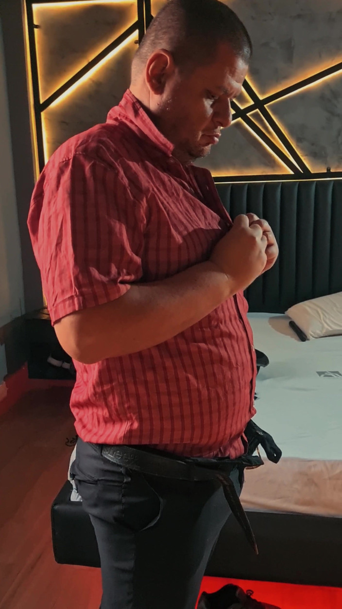 Punchbagplz: Banho privado - investigador de urso desenrola