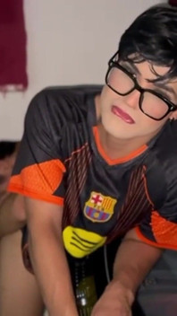 Ken Sissy Femboy a invité son ami Chillerete chez lui et l’a finalement conquis