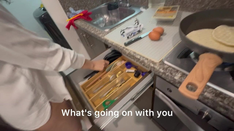 scarlettandc: Follando En La Cocina Y Otros Lugares