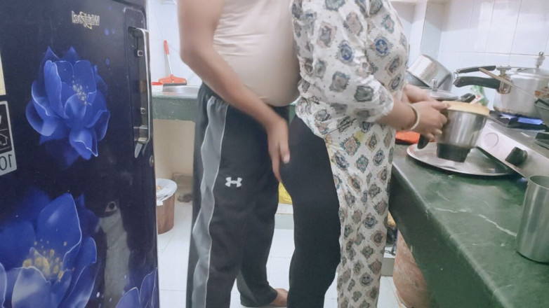 Priyacouple910: Romance with sister-in-law in the kitchen