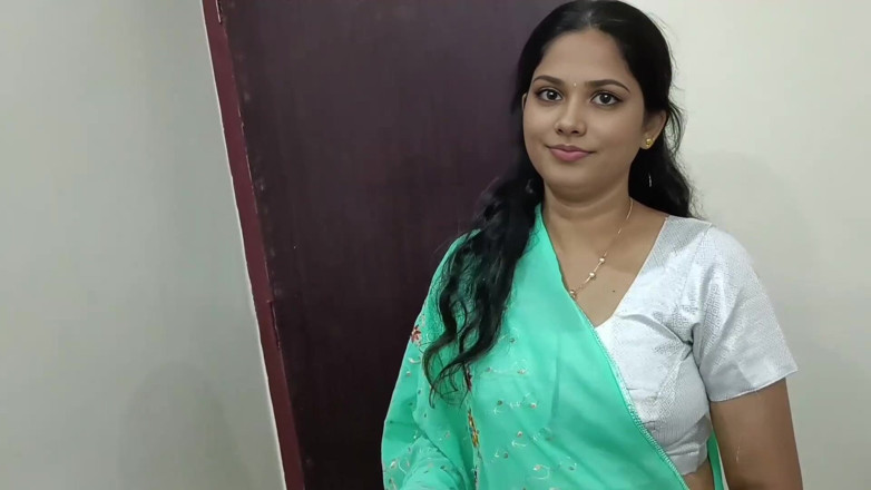 Desisexqueen: Desi Neighbour Bhabhi First Time Cheating Her Husband