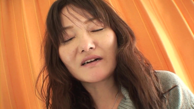 Japan Lust: Cette mamie japonaise aime le sexe dont elle a bien...