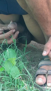Pișă pula neagră în aer liber indian futut