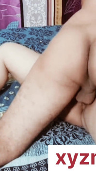 Hot Indian Bhabhi Suking King Cobra
