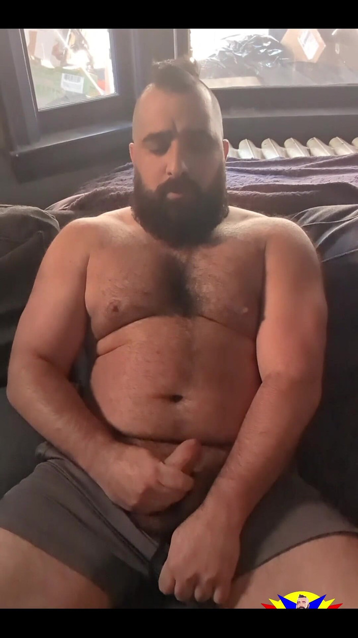 Bare Ranger: Kadang-kadang aku bangun, dan berpikir - hmmm aku harus ngopi dulu...