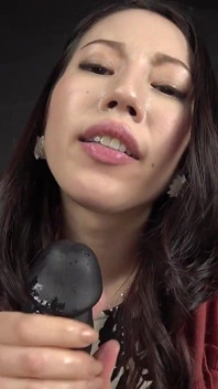 Rei Tokunaga: o explorare senzuală a limbii saliva fetișism