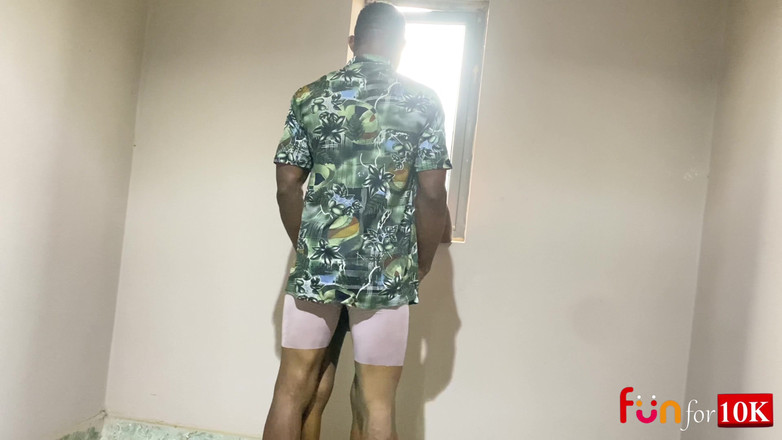 Funfor10k straight videos only: Cea mai sexy fată de pe strada mea este futută...