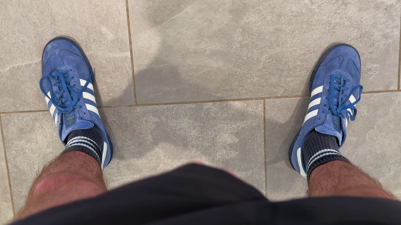 NakedFoxx: Mein kumpel sah zu, wie ich abwichte und in einem...