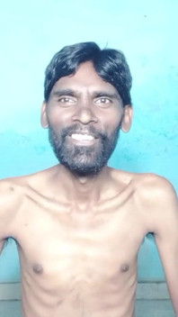 Rajesh playboy 993 kavanoza işiyor altın duş şaplak