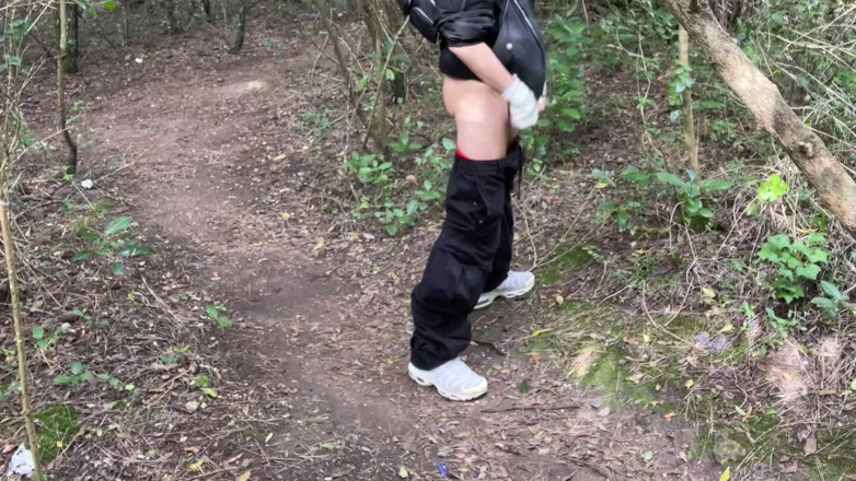 AmateurBoysPissing: Bir hayranın dileği: Hayranlarımızdan biri Simon Pee'i canlı görmek istedi