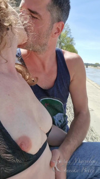 Risky Public Outdoor Make Out in France (very Hot)