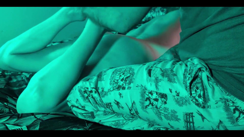 Elaras Pan: Pijat dan mainin dildo sambil menggoda