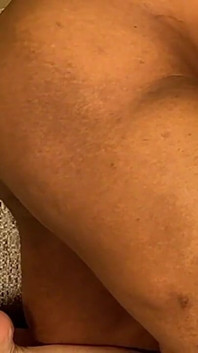 Ha en närbild med sexig big booty MILf iluv shauna
