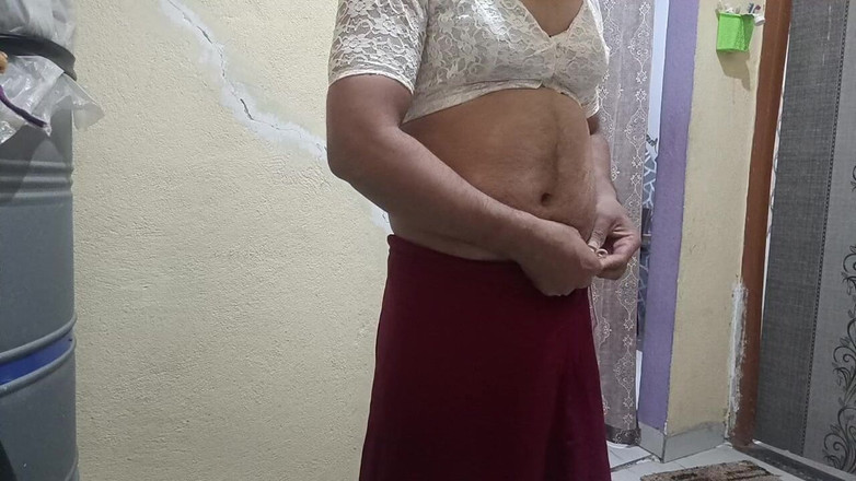 LovedSunsine1990: 朋友们，现在我妻子的胸罩开始适合我