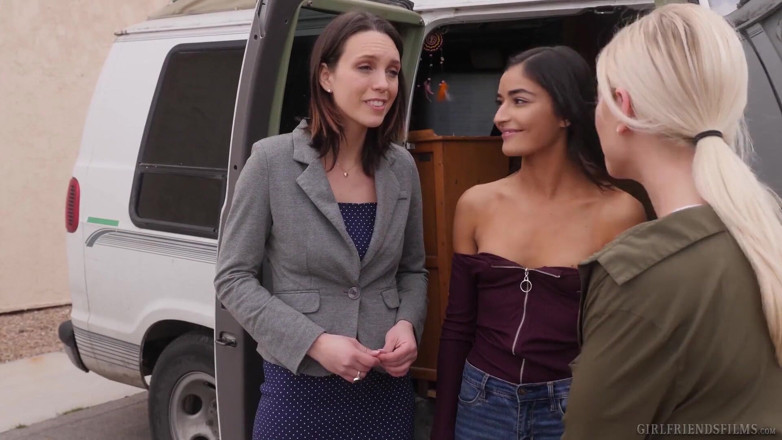 Girlfriends Films: Lesbian lawyer comforts &amp; seduces her client