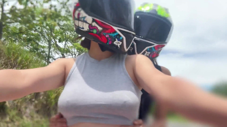 Sweetfantasy131: Recogí Una Clienta De Didi Sin Sostén Y Se Dio...