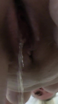 Creampie en la ducha