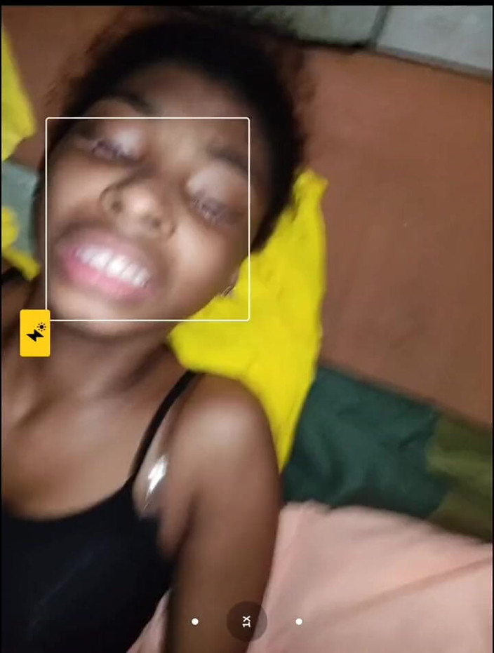 ElVenudoXXX: O fată slabă este futută dur și țipă