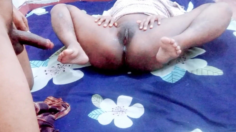 Favorite obsession: Mi padrastro me tose cuando me toco con un consolador...