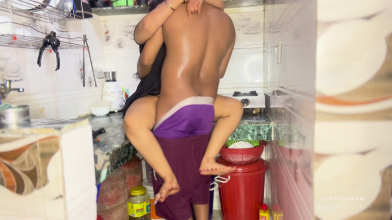Badal09: Desi Stepfather Finds Adult Stepdaughter Alone at Home and Engages...