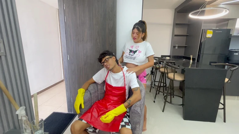 Amateurs productions: Tetangga yang lagi sange minta dientot sama petugas kebersihan untuk...