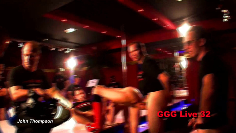 Real Porn Amateur: Tillverkning av Ggg gangbang Bukkake film John Thompson