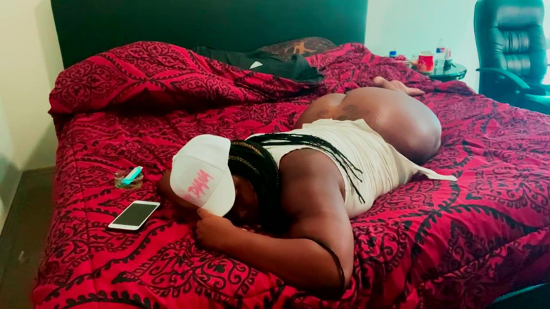 Exclusive Dirty Diana: Diana si cewek mesum dengan toket aduhai lagi asik ngentot...