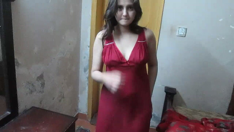 Desi Couple Sunny & Sonia: Пакистанская красотка дези в красном нижнем белье для горячего секса