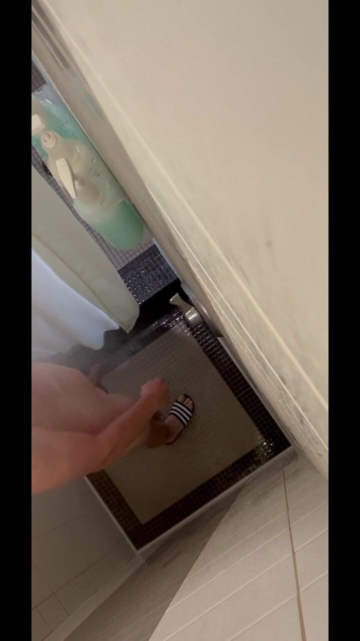 Chase Dixon Butz: Gym Shower Showoff