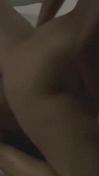 Je suis mariée à un mari cocu qui a un ami à grosse bite
