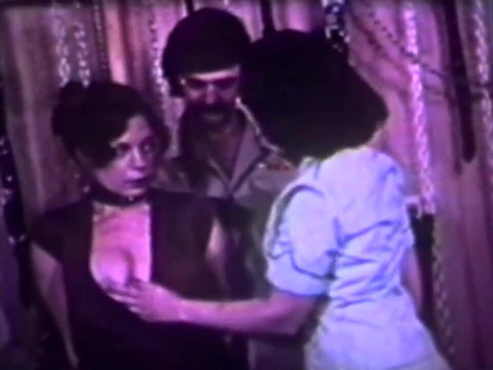 Vintage Usa: Scenă sexy retro cu fetiș sado-maso!