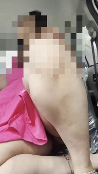 Ngentot setelah suami ngentot istrinya sendirian di rumah