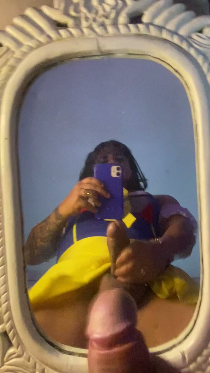 TSquennAna: White and Nick's Hungry Mirror