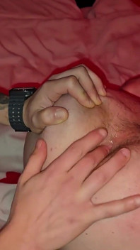 내 게이 창녀를 다시 묶고 얼굴로 좋은 벌거벗은 섹스를 했어