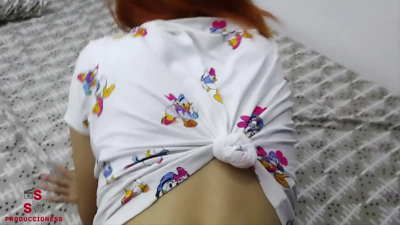 Evanyelyn: Eu me escondo no armário do meu cunhado para transar...