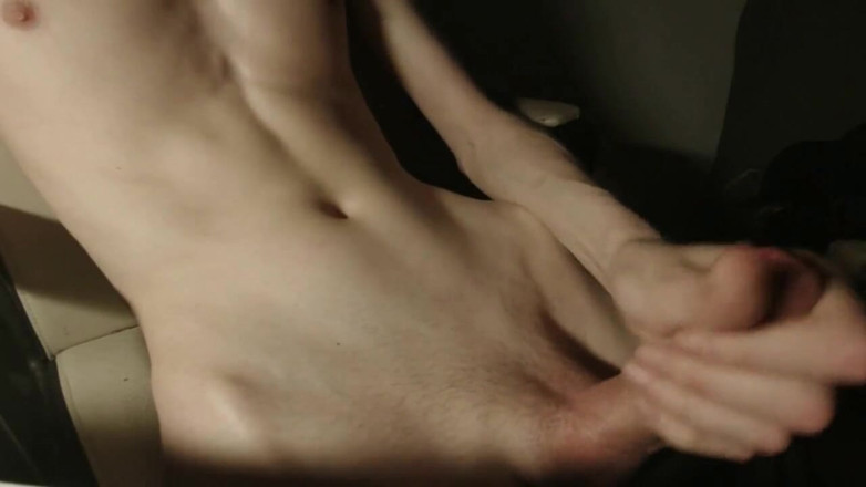 qaz11: handjob on cam-239