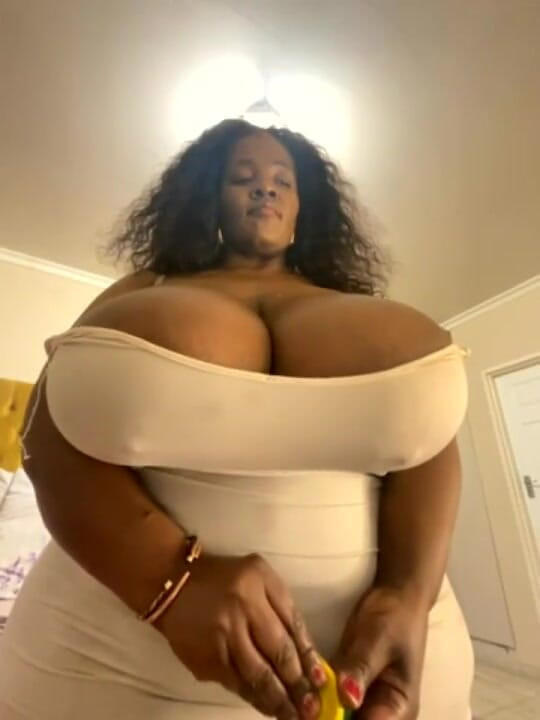 Legendary Booty Overdose: BBW 젖탱이 숭배