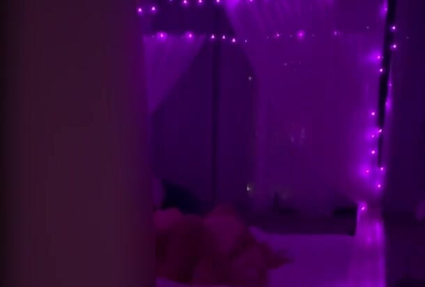 Curry: Kukold Spies on His Wife