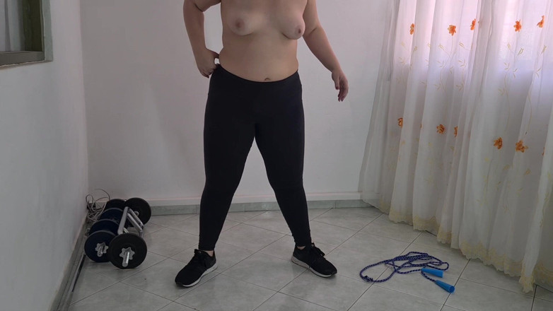 Alice H: Oben-ohne-training
