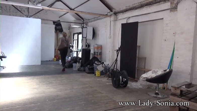 Lady Sonia: Lady Sonia - An opportunity to cum